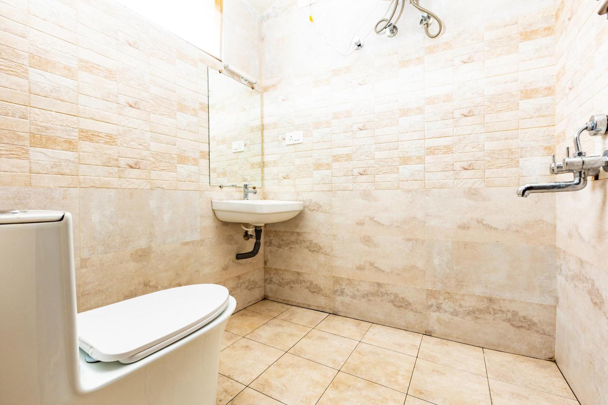 Hotel Sv Residency Utakamand Zewnętrze zdjęcie